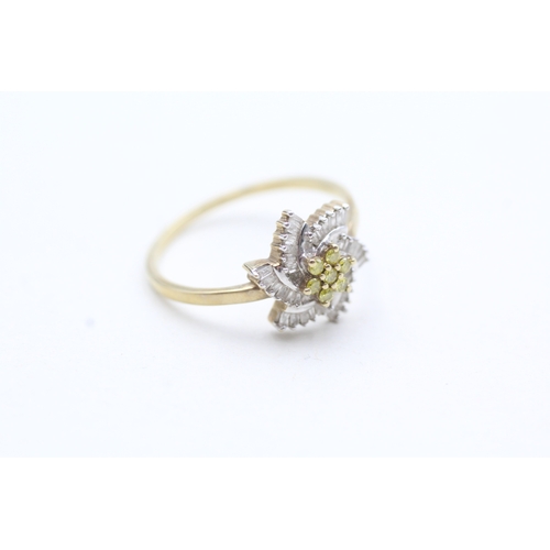 204 - 9ct gold yellow and white diamond twist ring (1.7g) Size O