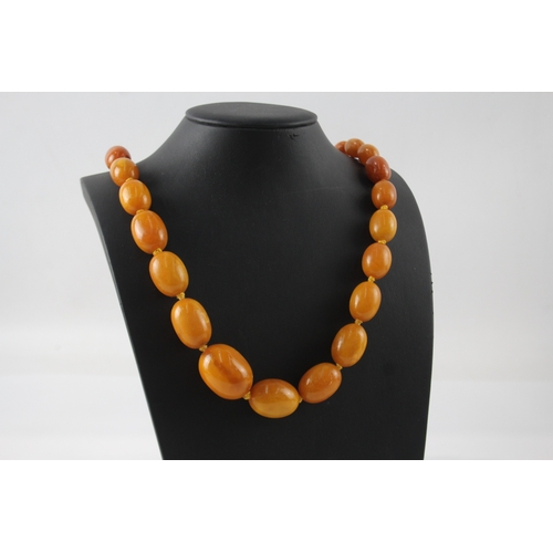 258 - Graduated Bakelite Necklace, Individually Knotted 91g