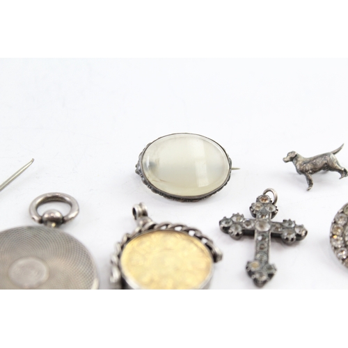 264 - Collection of Silver Antique Jewellery inc. Georgian, Horseshoe, Paste x 7 35g