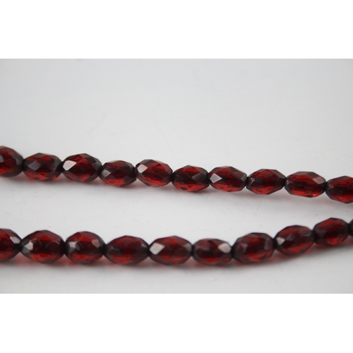 269 - Graduated Cherry Bakelite Necklace w/ Faceted Beads 43g