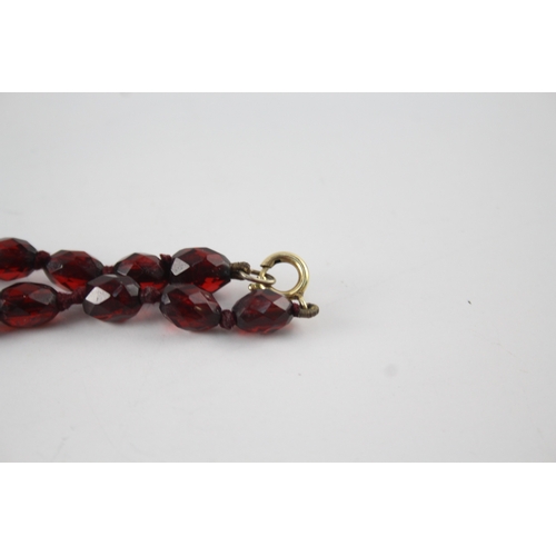 269 - Graduated Cherry Bakelite Necklace w/ Faceted Beads 43g