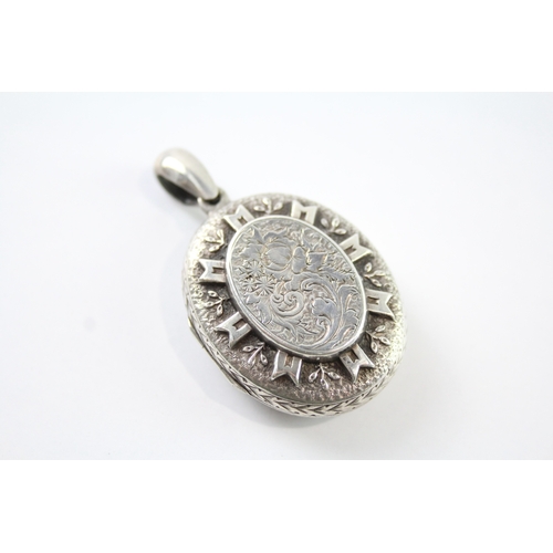 281 - Victorian Sterling Silver Aesthetic Movement Locket Pendant 12g