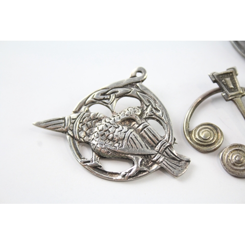 284 - Collection of Sterling Silver Scottish Brooches inc. Penannular x 4 36g