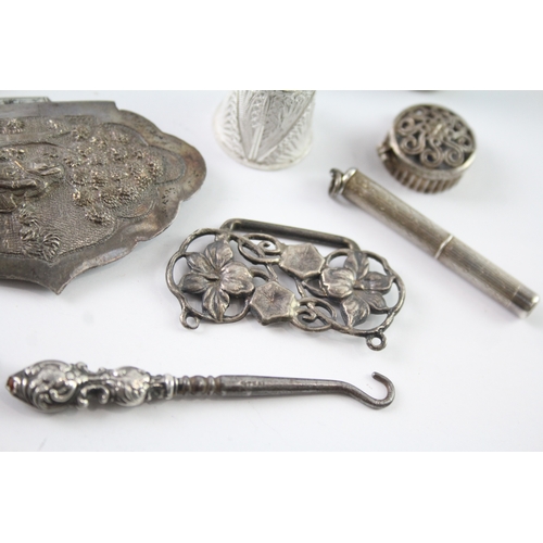 393 - Haberdashery Collectables Antique Vintage Inc Sterling Silver Items