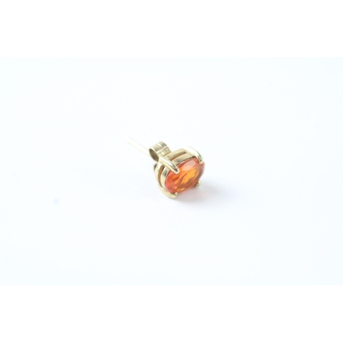 4 - 9ct gold oval cut orange gemstone stud earrings (1g)