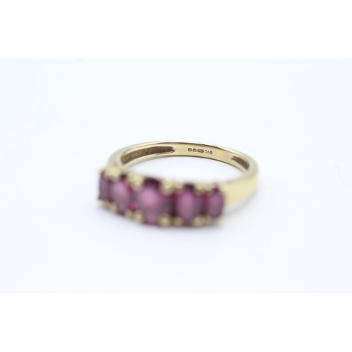 60 - 9ct gold pink gemstone ring (2.9g) Size Q