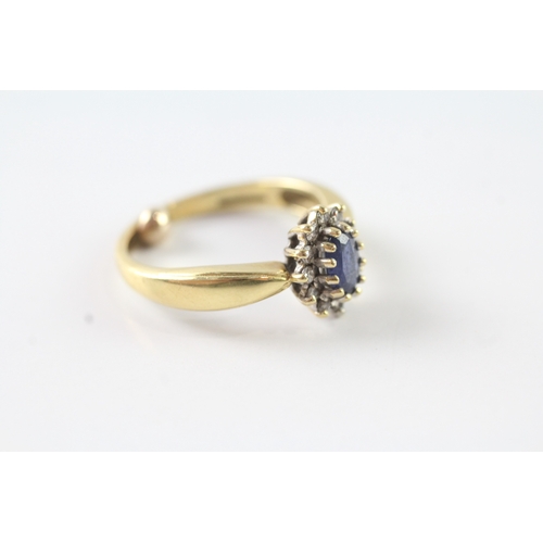 7 - 18ct gold sapphire and diamond halo dress ring (4.3g) Size J