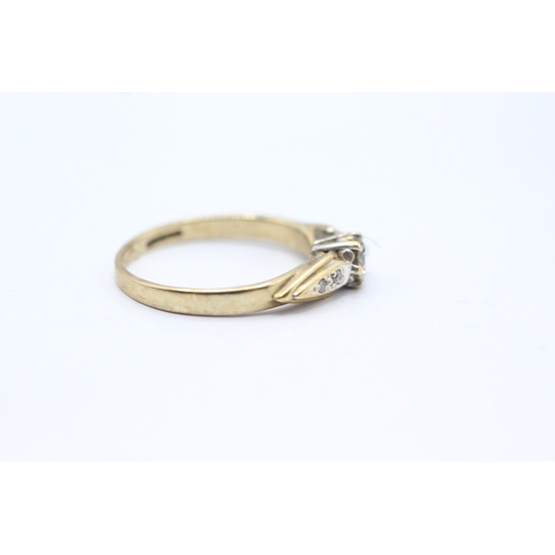 78 - 9ct gold and diamond ring (2g) Size L 1/2