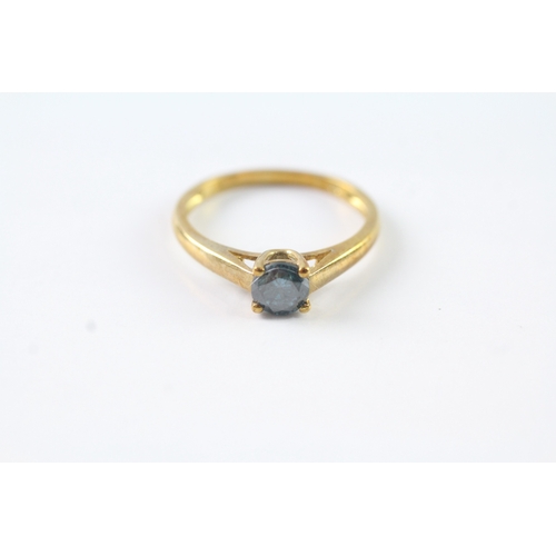 8 - 9ct gold round cut blue gemstone solitaire dress ring (1.7g) Size O