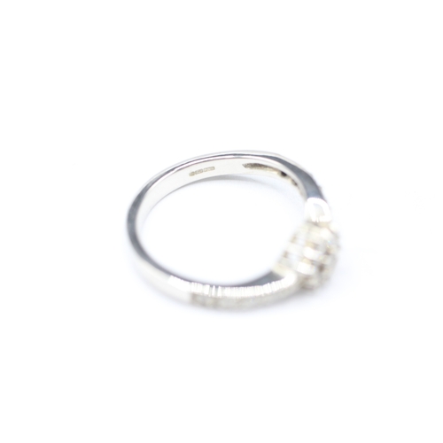 141 - 9ct gold and diamond ring (2.6g) Size K