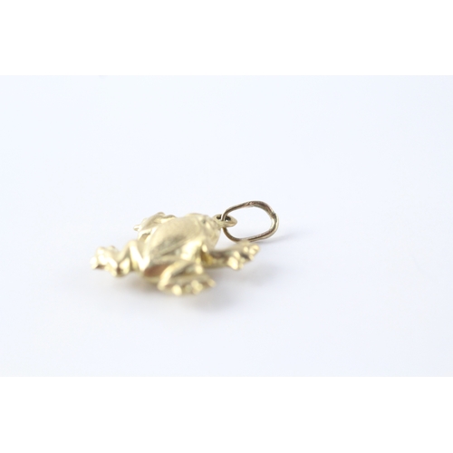 146 - 9ct gold frog charm (0.8g)