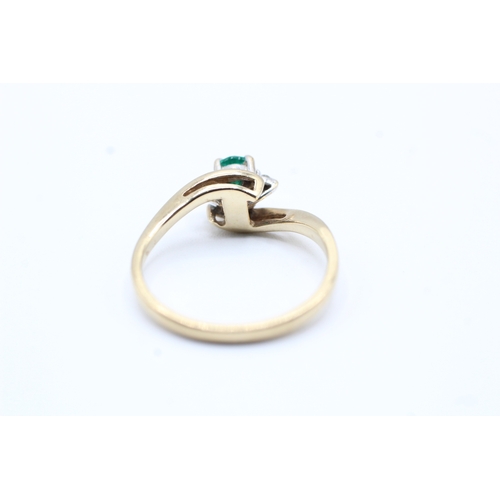 160 - 9ct gold green gemstone and diamond ring (2.1g) Size N