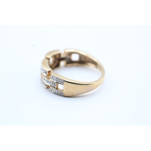 175 - 9ct gold and diamond chain design ring (3.5g) Size P