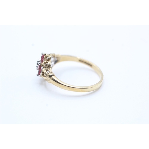 181 - 9ct gold diamond and pink gemstone ring (2g) Size N