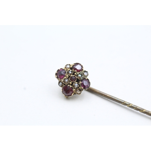 185 - 9ct gold seed pearl and amethyst pin head on non gold pin (1.6g)