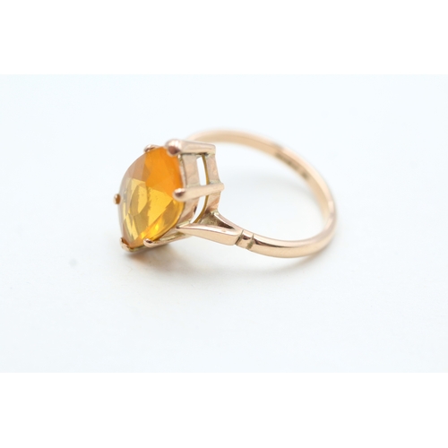 19 - 9ct gold fancy cut orange gemstone dress ring (3.3g) Size P