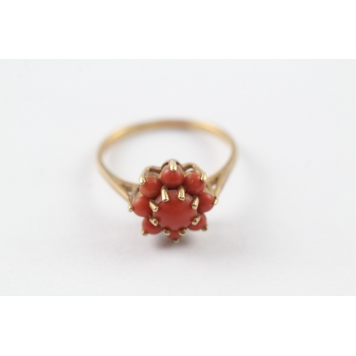 2 - 9ct gold red gemstone cluster ring (2.8g) Size R