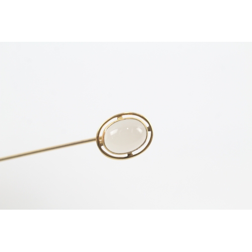 37 - 9ct gold vintage cabochon cut moonstone stick pin