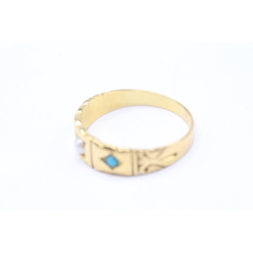 40 - 18ct gold vintage turquoise & seed pearl ring (3.6g) Size P