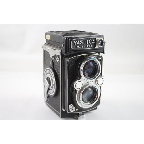 407 - Yashica Mat-124 Medium Format Twin Lens Camera w/ 80mm F/3.5 Lenses