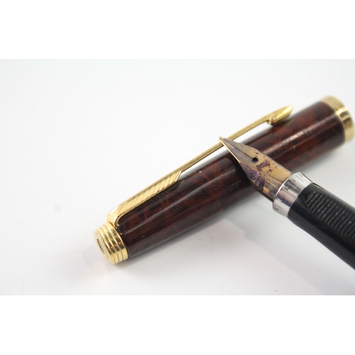 451 - Vintage Parker 75 Brown Lacquer Fountain Pen w/ 14ct Gold Nib WRITING