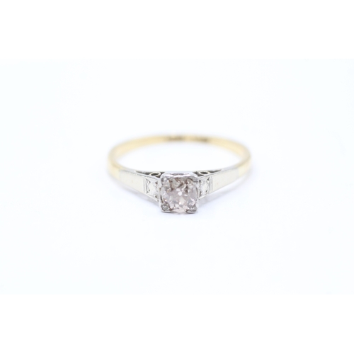 18ct gold and platinum diamond solitaire ring (2.2g) Size O