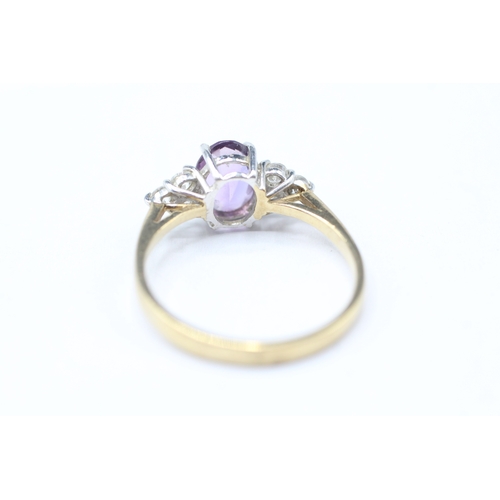 59 - 9ct gold amethyst & cubic zirconia dress ring (2g) Size O