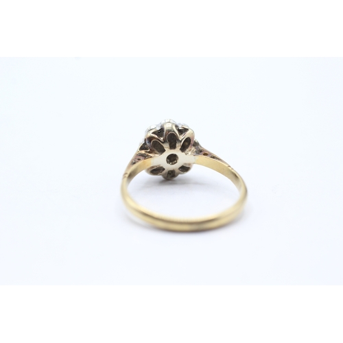 67 - 18ct gold diamond cluster ring (3g) Size L 1/2