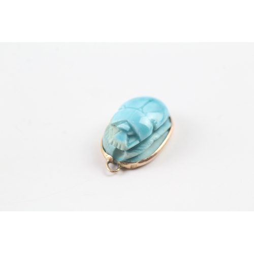 70 - 9ct gold faience scarab charm