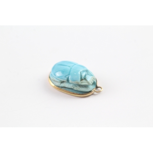 70 - 9ct gold faience scarab charm