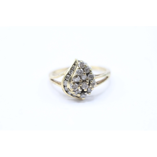 80 - 9ct gold diamond asymmetric ring (2.4g) Size L