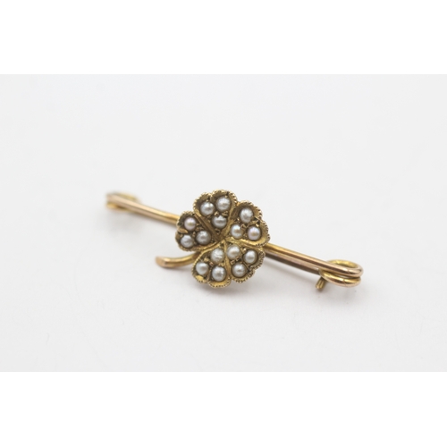 100 - 9ct gold split pearl shamrock brooch (1.4g)