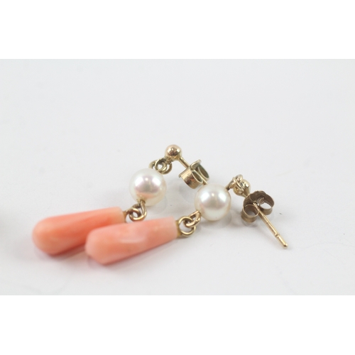 12 - 2 x 9ct gold cultured pearl and coral drop earrings (2.5g)