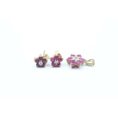 156 - 9ct gold ruby and diamond floral earring and pendant set (1.4g)