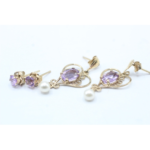 17 - 2x 9ct gold amethyst & pearl earrings (1.9g)