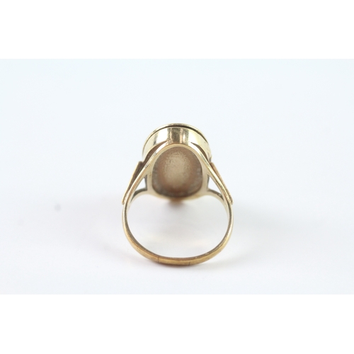 181 - 9ct gold locket ring with scrolling detail Size P