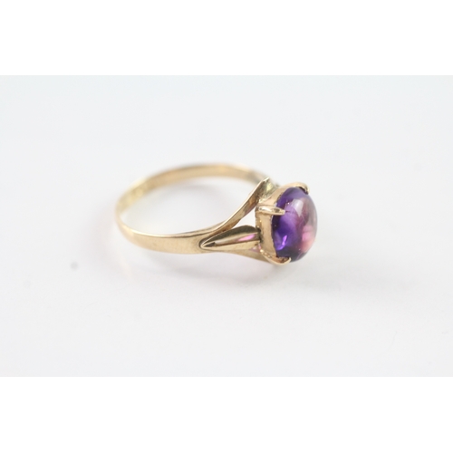 229 - 14ct gold amethyst single stone ring (1.6g) Size J