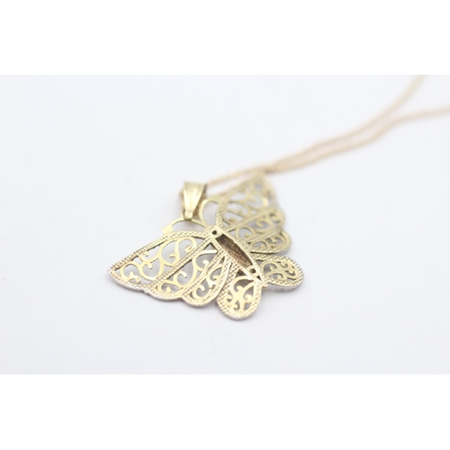 237 - 9ct gold butterfly pendant necklace (1.2g)