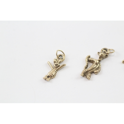 25 - 3 x 9ct gold winnie the pooh, tigger and piglet charms (2g)