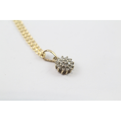 26 - 9ct gold diamond cluster pendant necklace (1.4g)