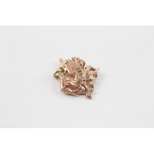 31 - 9ct gold Welsh dragon charm by Cloagau (1.4g)