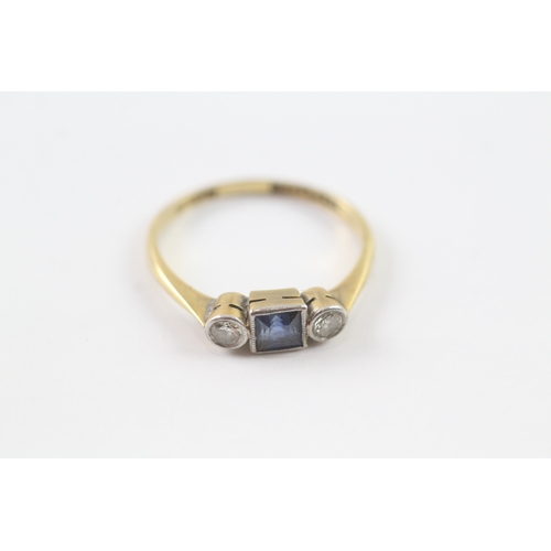 36 - 18ct gold sapphire and diamond trilogy ring Size P