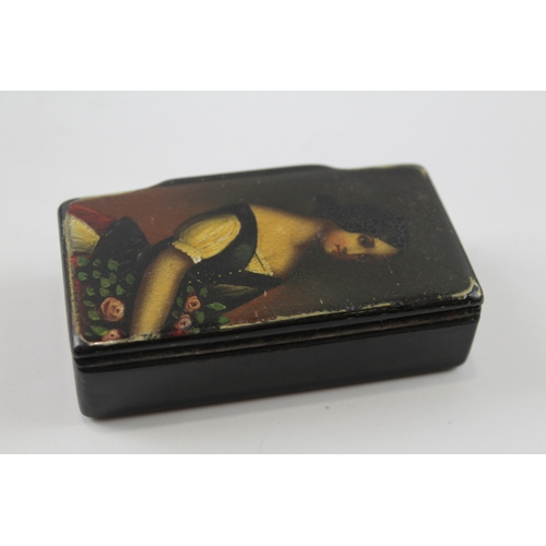 384 - Antique Hand Painted Paper Mache Snuff Box