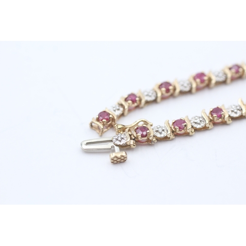 40 - 9ct gold ruby and diamond link bracelet (6.6g)