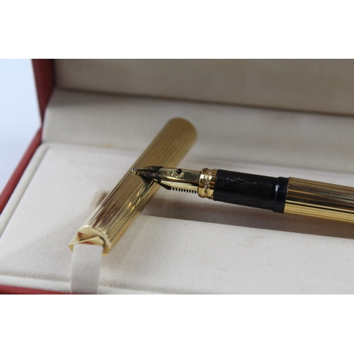 429 - Vintage S.T DUPONT Gold Plated Fountain Pen w/ 18ct Gold Nib WRITING Boxed