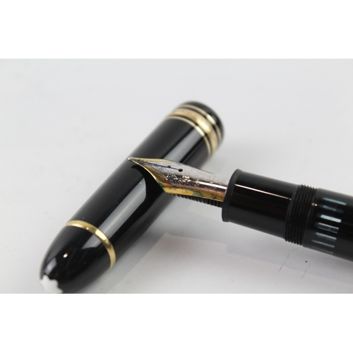 432 - Montblanc Mesiterstuck No.149 Black Fountain Pen w/ 18ct White Gold Nib WRITING