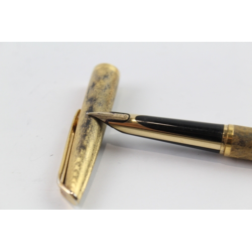 441 - Vintage Waterman C/F Gold Plated Fountain Pen w/ 18ct Gold Nib WRITING