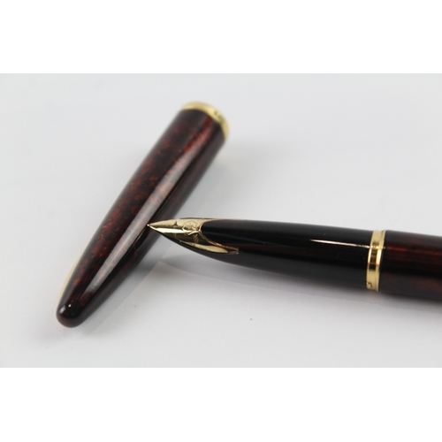 447 - Vintage Waterman Carene Burgundy Fountain Pen w/ 18ct Gold Nib WRITING