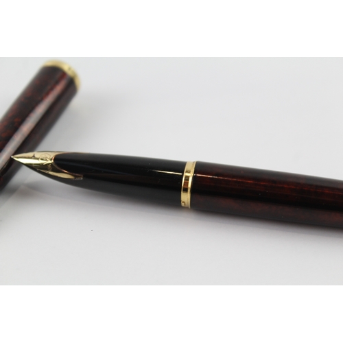 447 - Vintage Waterman Carene Burgundy Fountain Pen w/ 18ct Gold Nib WRITING