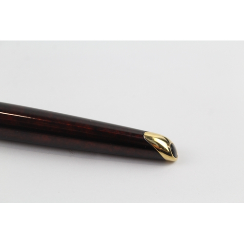 447 - Vintage Waterman Carene Burgundy Fountain Pen w/ 18ct Gold Nib WRITING